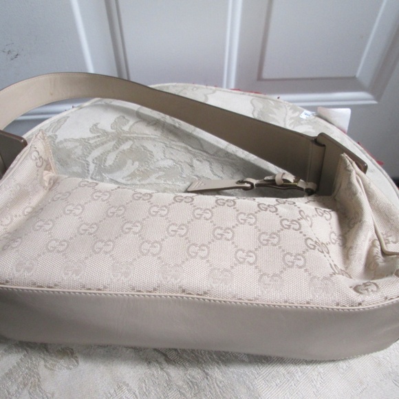 Auth New Gucci East West Beige Guccisima Shoulder Bag Rare style vintage Y2K - Picture 5 of 16